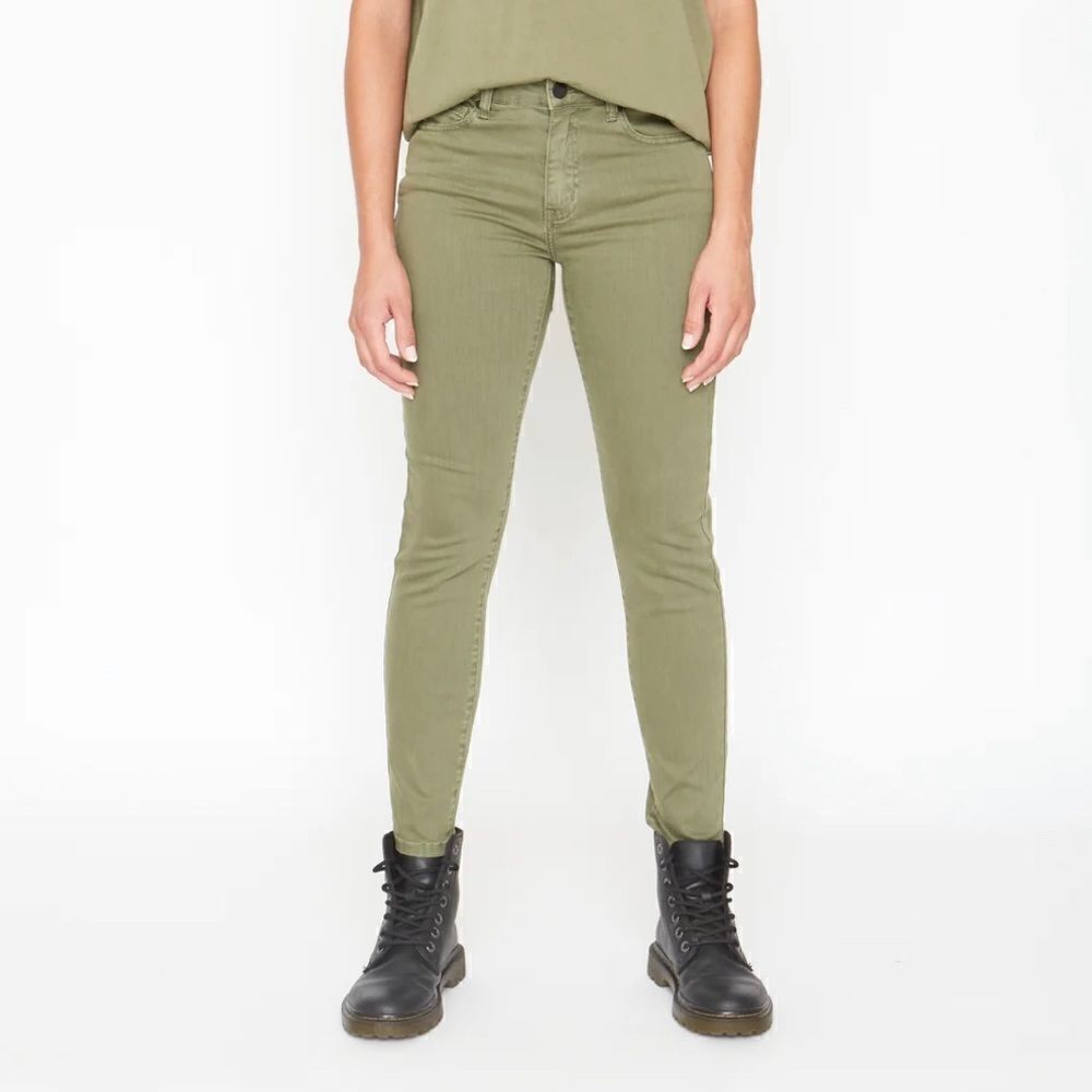 Free People Sandrine Rose Skinny Jeans Size 27 Army Green NWT Stretch